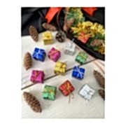 12'li Hediye Paketi Şeklinde Renkli Yılbaşı Ağacı Süsü